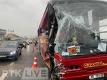 U saobraćajnoj nesreći na putu Priština-Peć povređeno 30 osoba -Foto
