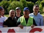 Na Vučićev miting u Beograd preko granice autobusima i pešice