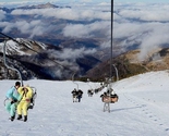 Paralelne strukture uklonili zastave Kosova i razbili kancelarije Skijaške federacije na Brezovici