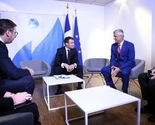 Uz posredstvo Makrona sastali se Tači i Vučić