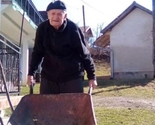 Napunio 101 godinu, aktivno se bavi poljoprivredom i uživa