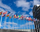 EU: Kosovo ima pravo da postepeno uklanja tablice KM