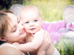 Miris bebe je stimulans za majku