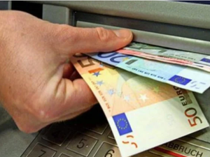 Plate na Kosovu u poslednjih 10 godina povećane za 138 evra, inflacija viša za 9,1 odsto