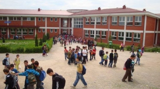 Nastavnici na Kosovu se žale na loše uslove: Region napreduje u odnosu na nas