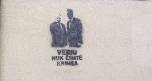 U Prištini osvanuli grafiti: „Sever nije Krim“