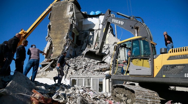 Dan žalosti na Kosovu zbog žrtava zemljotresa u Albaniji